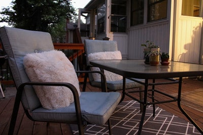 DIY // PAINTED OUTDOOR SEAT CUSHION TUTORIAL, Oh So Lovely Blog