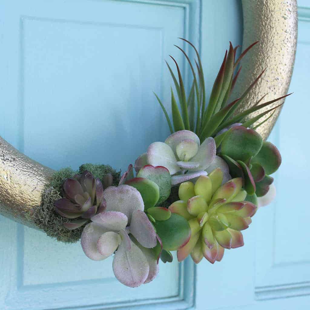 Affordable and pretty DIY faux succulent wreath tutorial