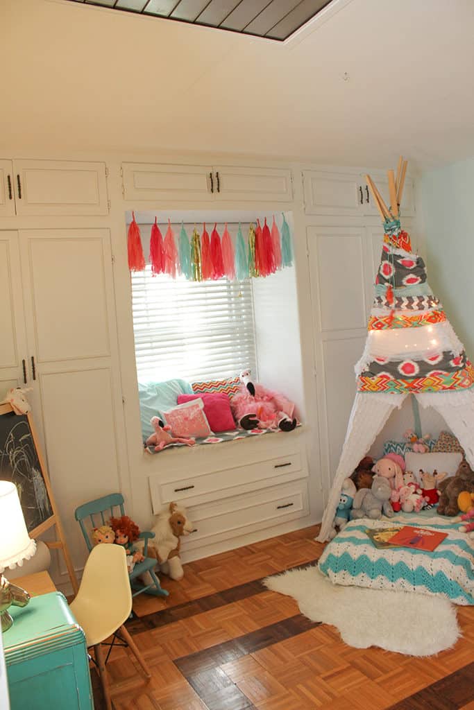 Home tour play rooms