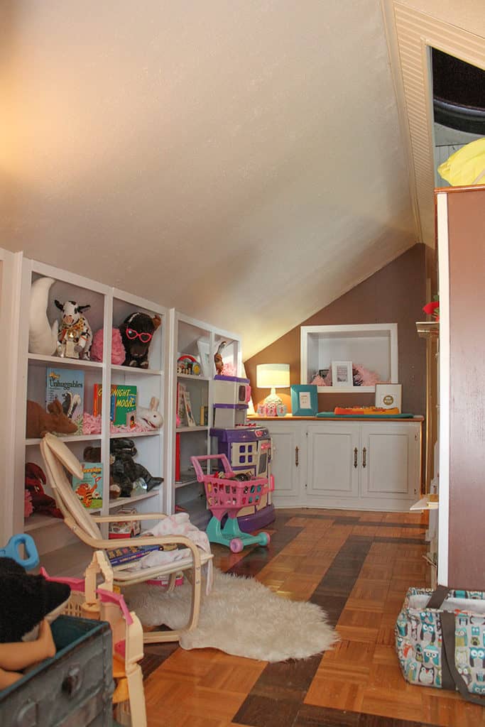 Home tour play rooms