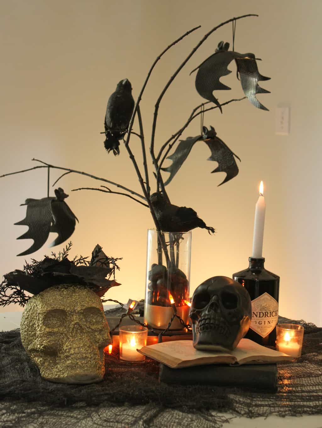 Are you hosting a Halloween party? I'm sharing 3 Last-minute DIY halloween decor ideas that are super easy, fun, and affordable!