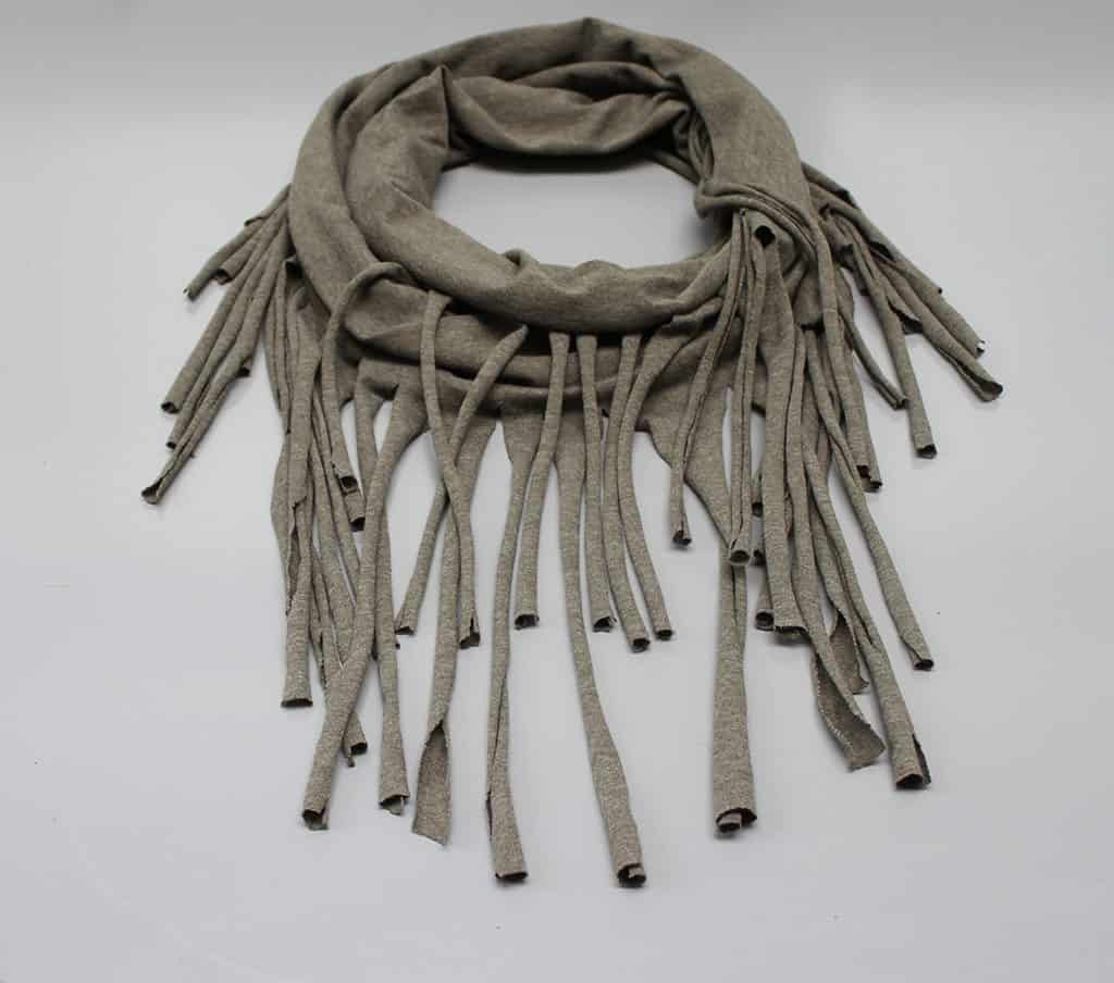 easy no-sew fringe scarf