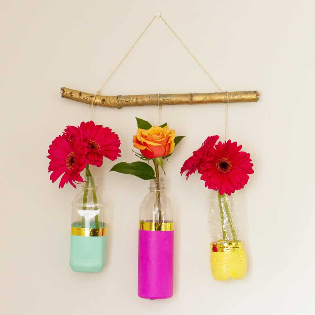 DIY upcycled floral wall hanging tutorial