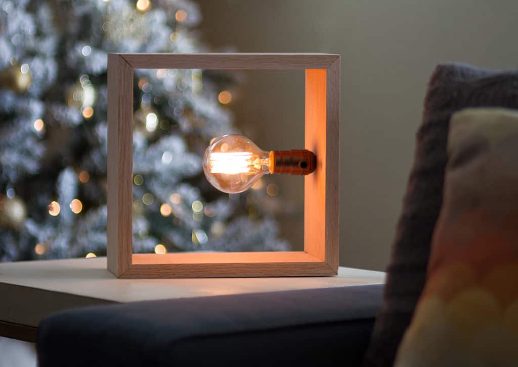 Audrey of Oh So Lovely Blog shows you how easy it is to make a unique DIY minimalist lamp with an ILikeThatLamp Kit.