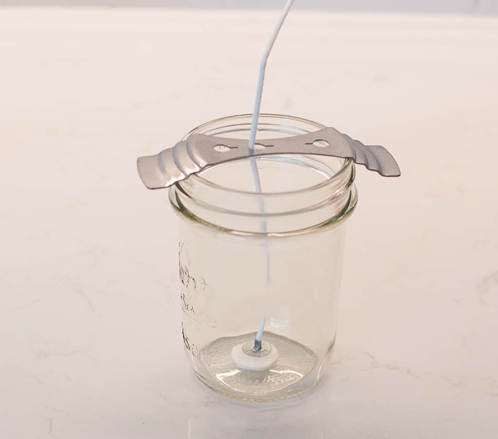 Soy wax candle tutorial. Make beautiful and great smelling candles!