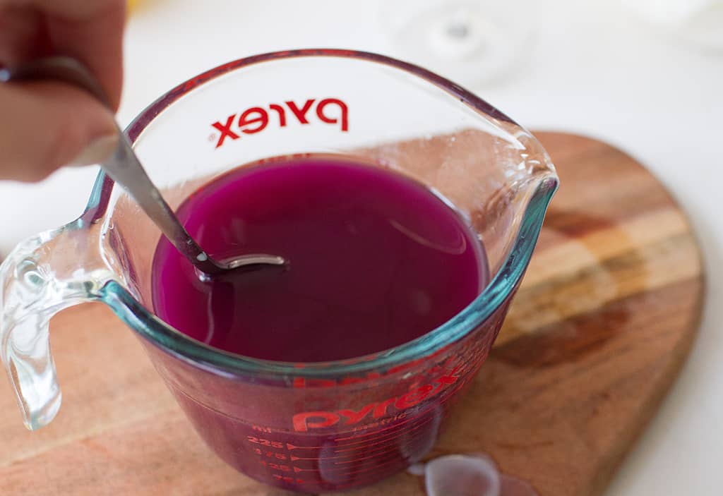 Soy wax candle tutorial. Make beautiful and great smelling candles!