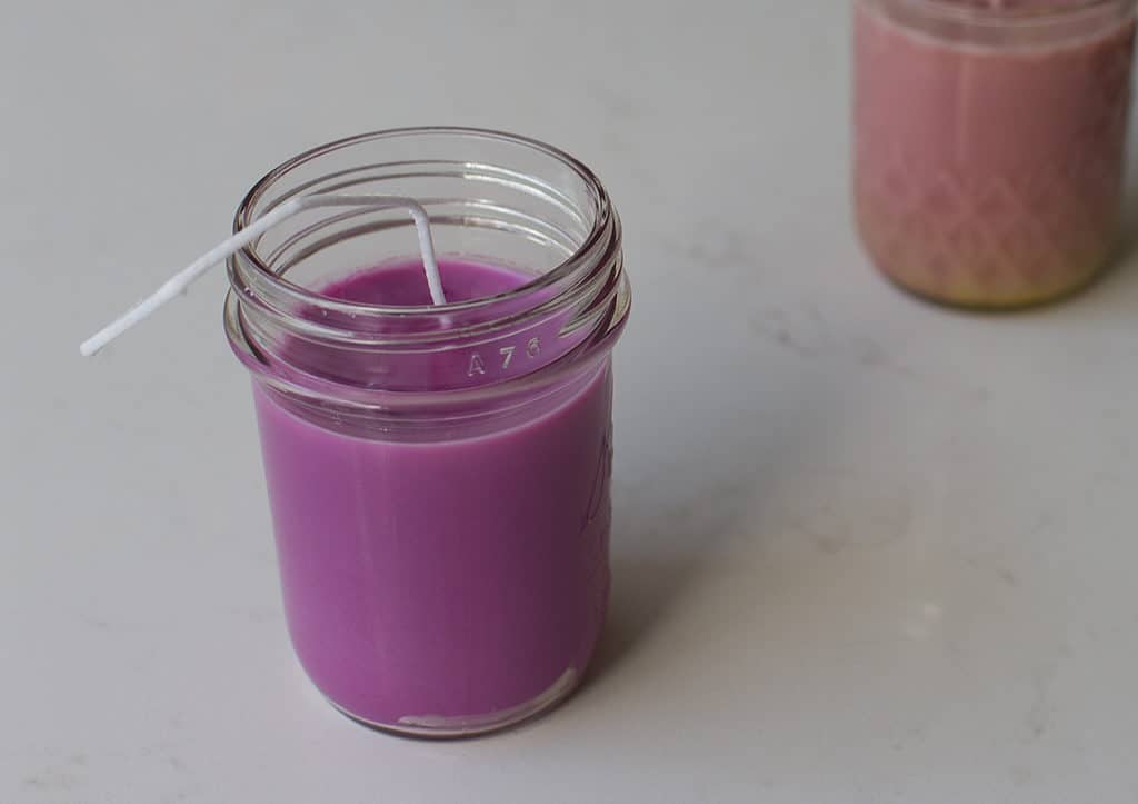 Oh So Lovely Blog shares an easy DIY soy wax candle tutorial. Make beautiful candles for your home or gift giving!