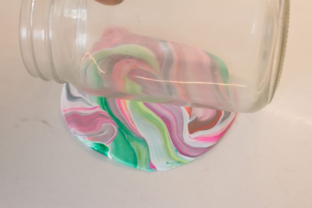 Learn how easy it is to make your own DIY marbled clay dishes with this tutorial from Oh So Lovely Blog!