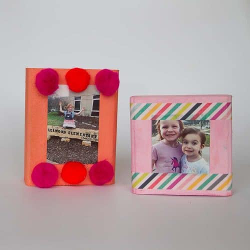 Audrey of Oh So Lovely Blog shares a super easy DIY photo blocks tutorial! Makes a perfect handmade day gift for any occasion.