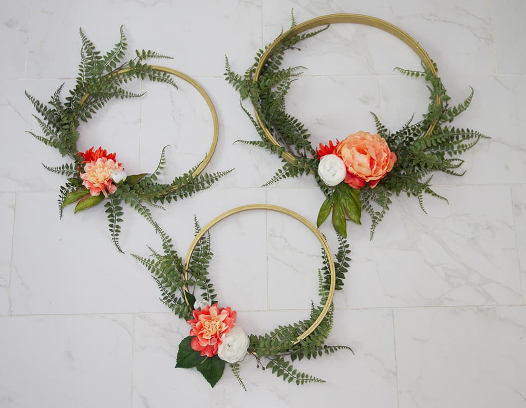 DIY  // MODERN FLORAL WREATHS, Oh So Lovely Blog