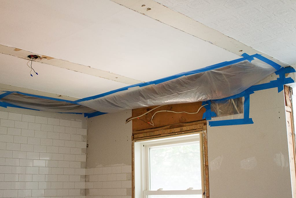 Audrey of Oh So Lovely blog shares the 2+ year journey of a DIY kitchen remodel on a budget. Check out the before, during and after photos!