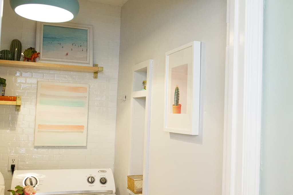 Audrey of Oh So Lovely Blog shares a super quick and affordable DIY laundry room update.
