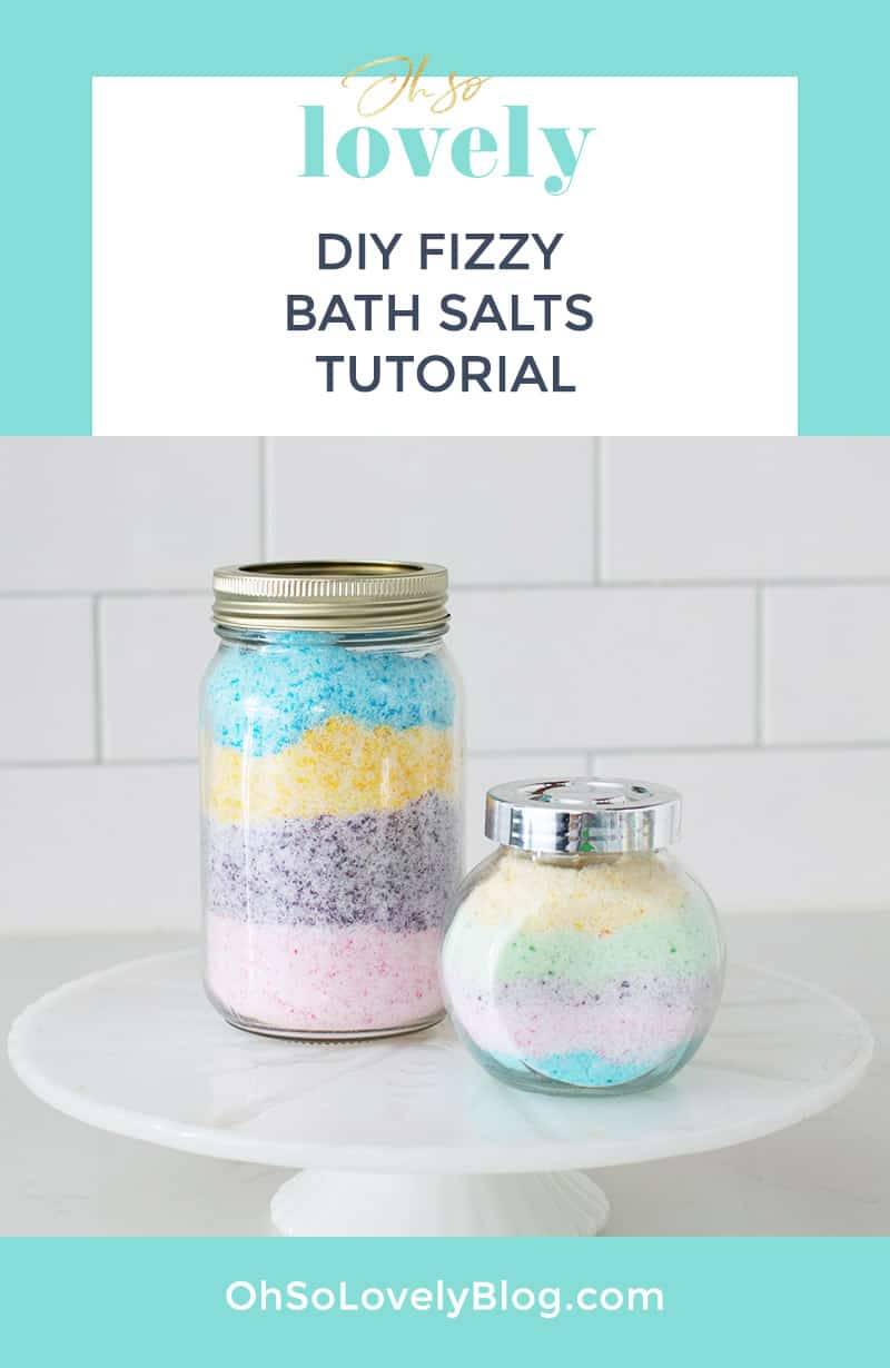 DIY fizzy bath salts – An easy and fun tutorial giving the same effect of a bath bomb with half of the work. Win-win!