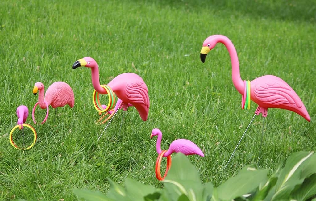 Audrey Kuether of Oh So Lovely shares a super fun and extremely easy DIY flamingo ring toss yard game tutorial—perfect for spring and summer!