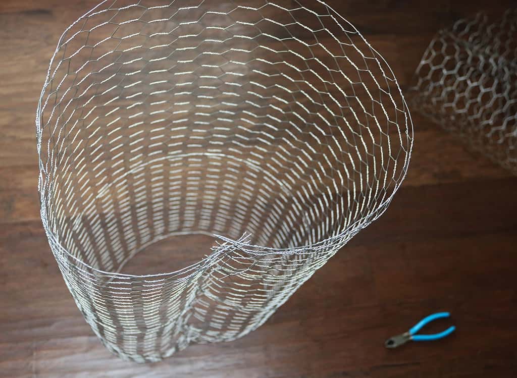 Audrey Kuether of Oh So Lovely shares a life size DIY Kerplunk yard game tutorial—perfect for outdoor entertaining!