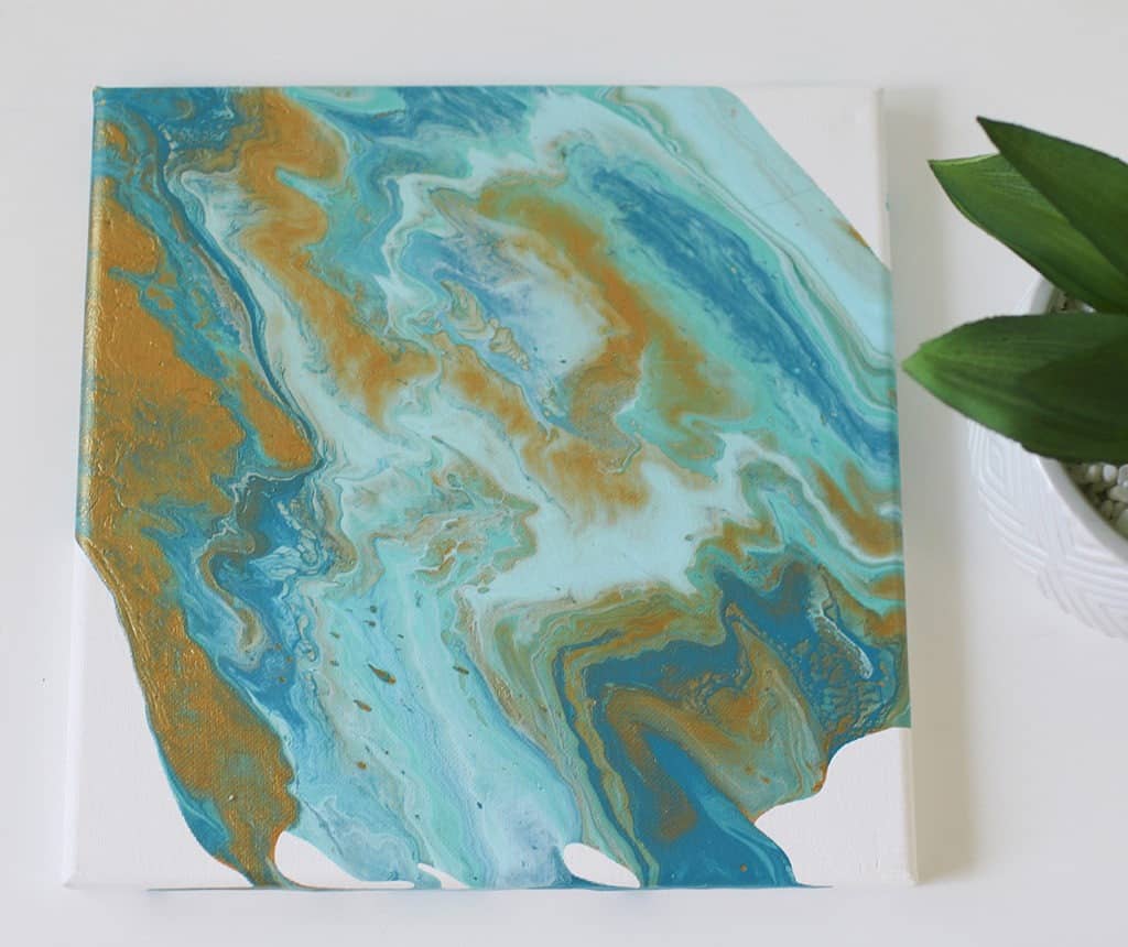 HOW TO MAKE THE MOST UNIQUE DIY PAINT POUR ART, Oh So Lovely Blog