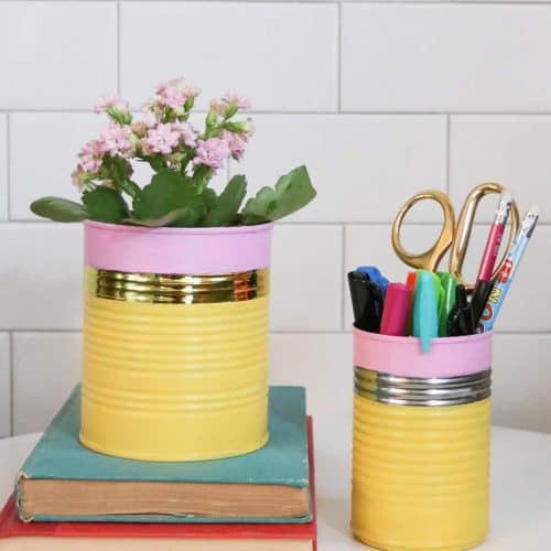 Are you looking for as easy and affordable DIY back to school teacher gift idea? You'll want to try this tin can pencil-look flower pot and pen cup!