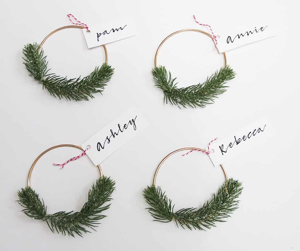 CUTE DIY HOLIDAY WREATH PLACE CARDS, Oh So Lovely Blog