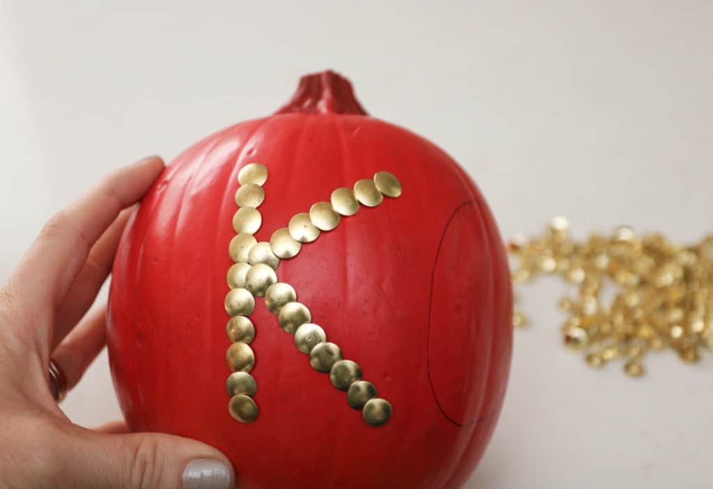 HOW TO MAKE CUTE &#038; EASY THUMB TACK PUMPKINS, Oh So Lovely Blog