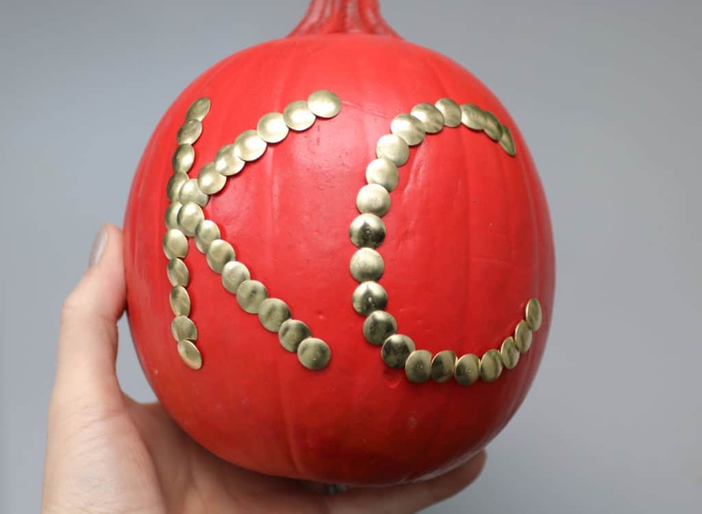 HOW TO MAKE CUTE &#038; EASY THUMB TACK PUMPKINS, Oh So Lovely Blog