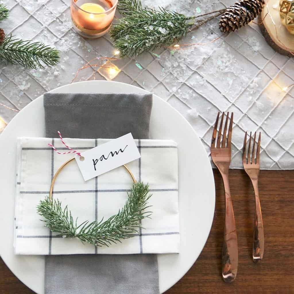 DIY holiday mini wreath place cards