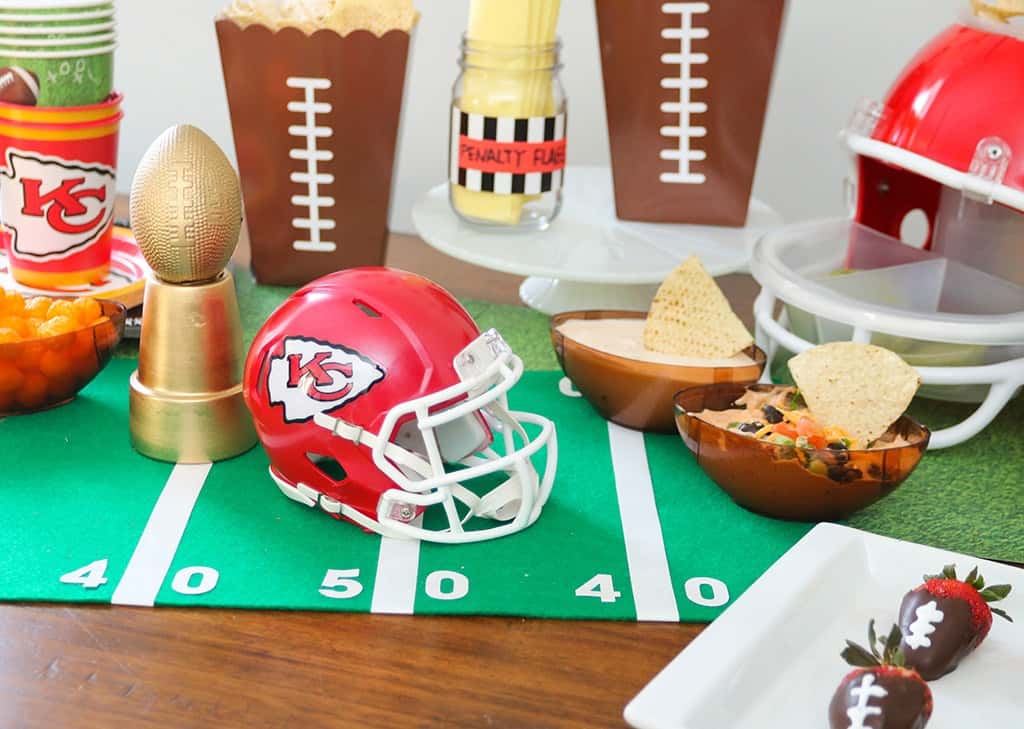 HOW TO MAKE EASY DIY SUPER BOWL PARTY DECOR, Oh So Lovely Blog