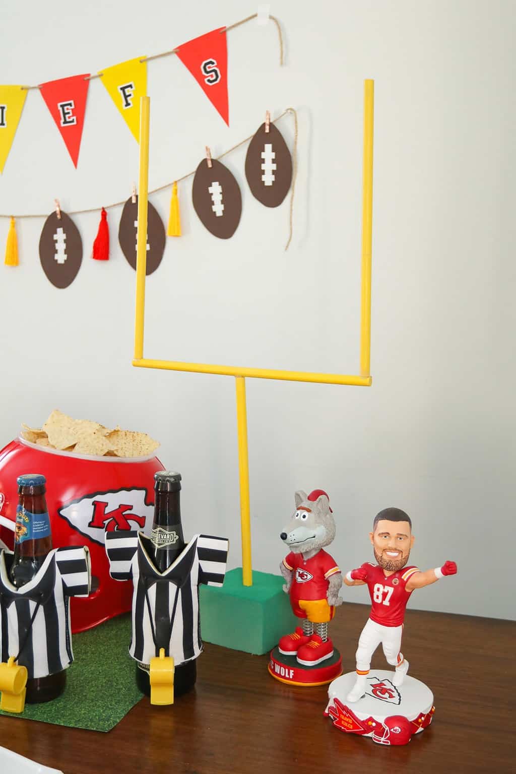 Super Bowl party DIY decor ideas — Let's go Kansas City Chiefs!