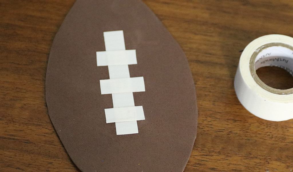 HOW TO MAKE EASY DIY SUPER BOWL PARTY DECOR, Oh So Lovely Blog