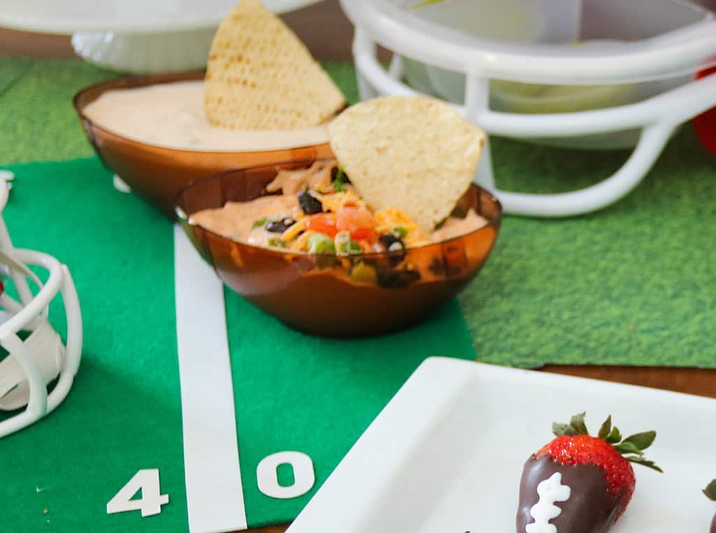 HOW TO MAKE EASY DIY SUPER BOWL PARTY DECOR, Oh So Lovely Blog