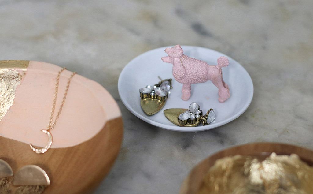 HOW TO MAKE DIY GOLD LEAF JEWELRY DISHES, Oh So Lovely Blog