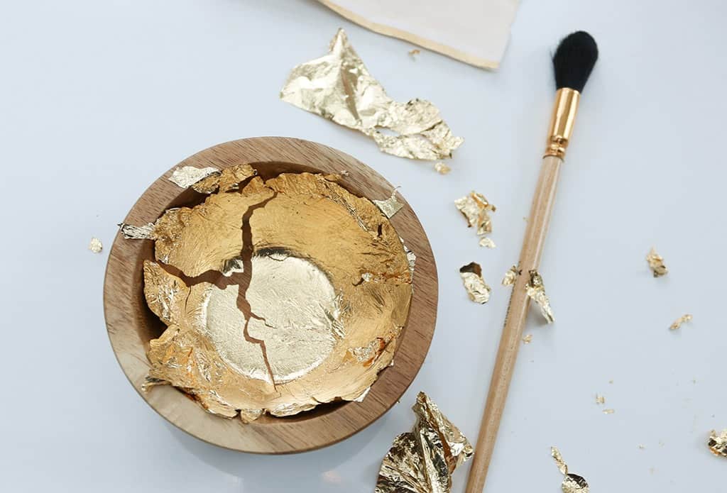 HOW TO MAKE DIY GOLD LEAF JEWELRY DISHES, Oh So Lovely Blog