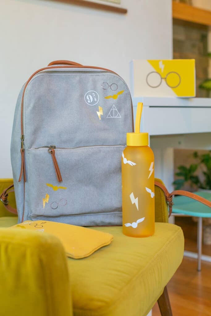 20 fun and easy ideas to personalize your back to school gear with Cricut 