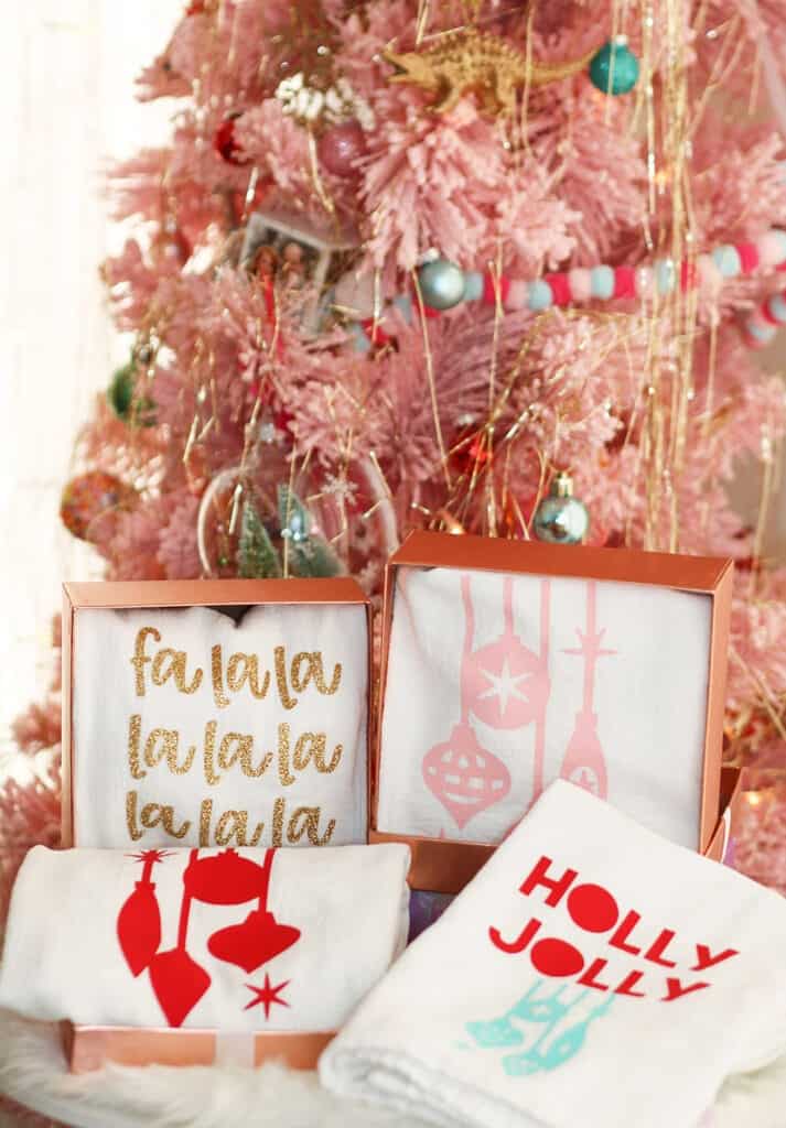 Make holiday tea towel gifts with your Cricut Joy