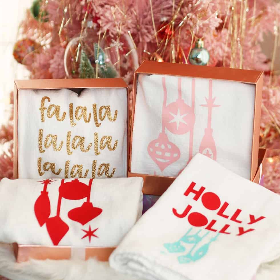 Make holiday tea towel gifts with your Cricut Joy