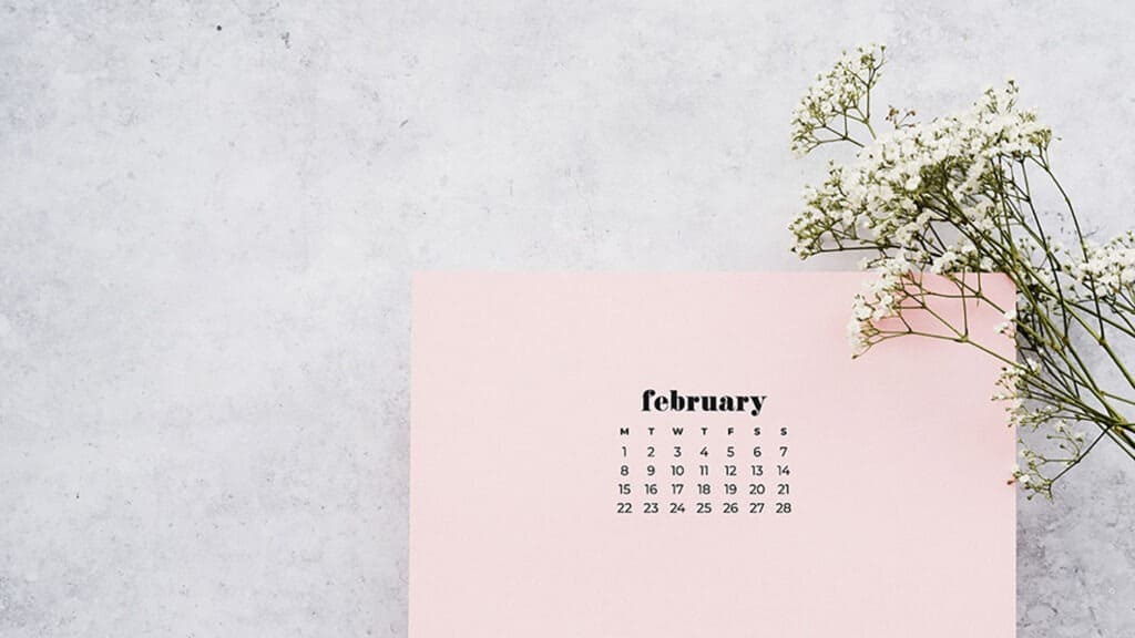 Free February 2021 calendar wallpapers – 30 cute designs in both Sunday and Monday starts for phone and desktop. Dress you tech!