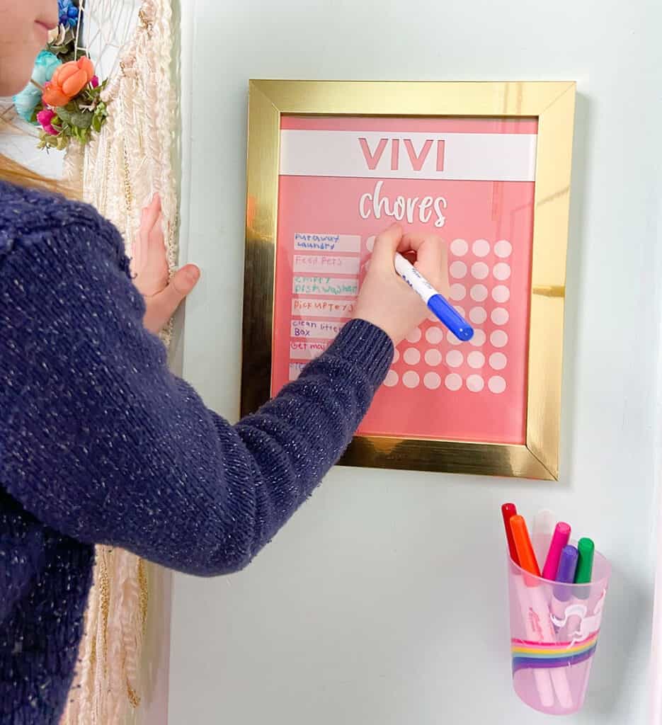 DIY chore chart tutorial – a cute and easy home organization hack made with a Cricut Joy. Get your kiddos excited to do chores. Parenting win!