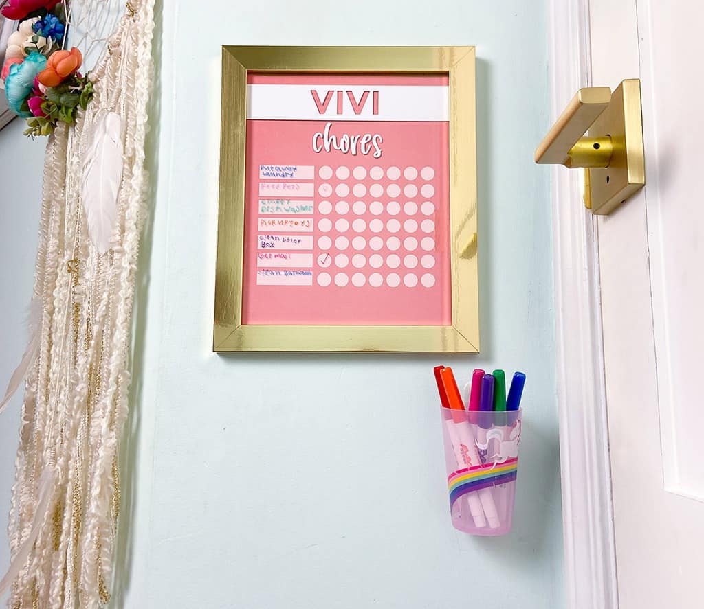 DIY chore chart tutorial – a cute and easy home organization hack made with a Cricut Joy. Get your kiddos excited to do chores. Parenting win!