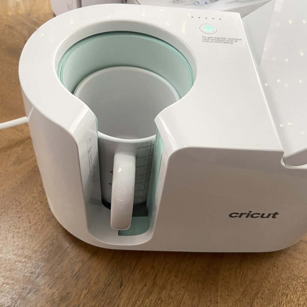 INTRODUCING CRICUT MUG PRESS + 3 EASY PERSONALIZED DIY MUG TUTORIALs, Oh So Lovely Blog