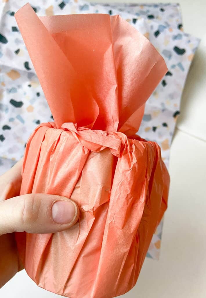 Wrap mug with tissue paper