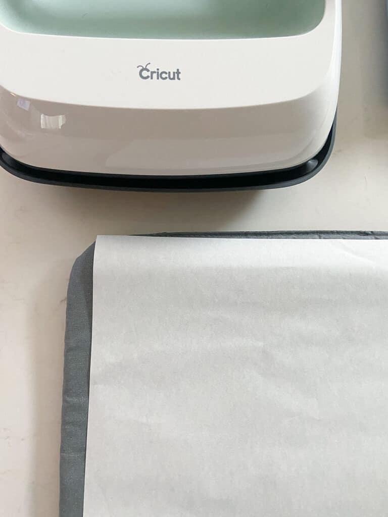 HOW TO MAKE PERSONALIZED DIY FATHER’S DAY GIFTS WITH CRICUT, Oh So Lovely Blog