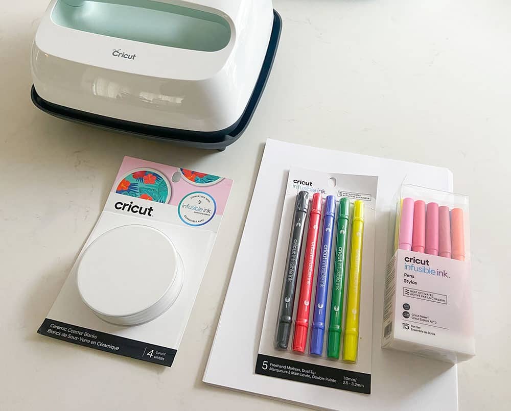 HOW TO MAKE PERSONALIZED DIY FATHER’S DAY GIFTS WITH CRICUT, Oh So Lovely Blog