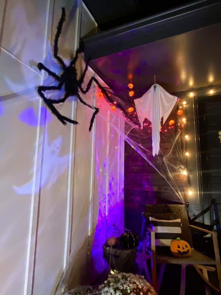 Outdoor Halloween decorations — A spooky and fun tour through all of our decor + affordable product recommendations. Get inspired!