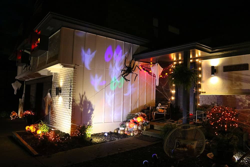 Outdoor Halloween decorations — A spooky and fun tour through all of our decor + affordable product recommendations. Get inspired!