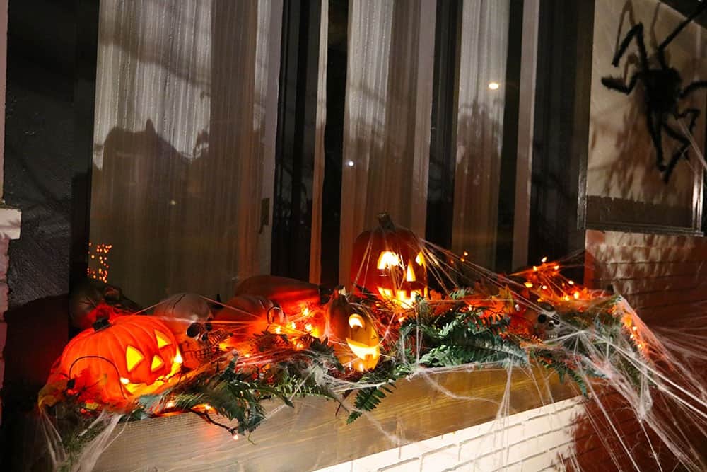 Outdoor Halloween decorations — A spooky and fun tour through all of our decor + affordable product recommendations. Get inspired!