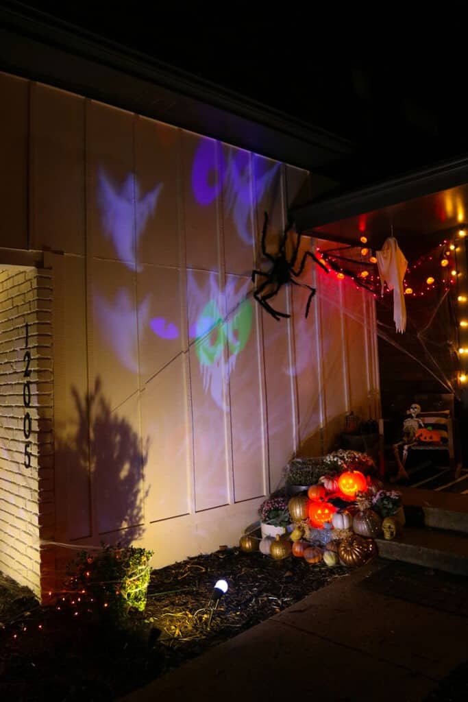 Outdoor Halloween decorations — A spooky and fun tour through all of our decor + affordable product recommendations. Get inspired!