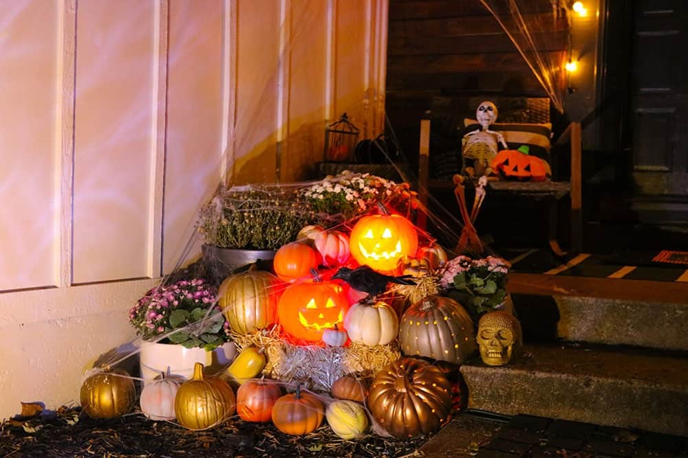 Outdoor Halloween decorations — A spooky and fun tour through all of our decor + affordable product recommendations. Get inspired!