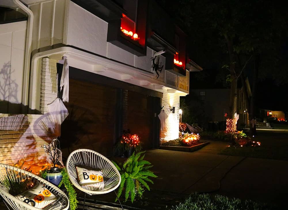 Outdoor Halloween decorations — A spooky and fun tour through all of our decor + affordable product recommendations. Get inspired!