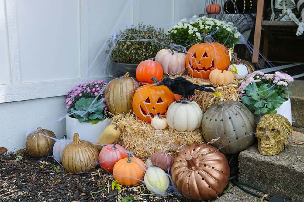 Outdoor Halloween decorations — A spooky and fun tour through all of our decor + affordable product recommendations. Get inspired!