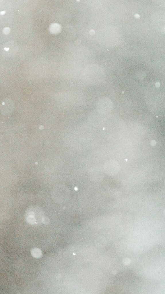 blurred out bokeh white snow - december digital wallpaper