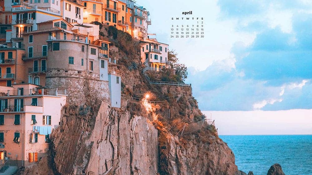 April 2022 - FREE wallpaper calendars in Sunday & Monday starts + no-calendar designs. 55 springy options for both desktop and smart phones!